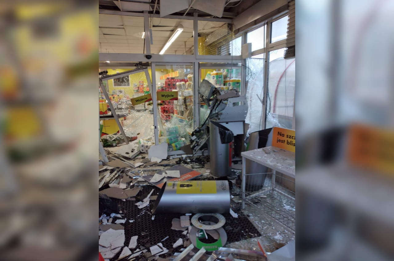 wysadzony bankomat poniec gostyń - KPP w Gostyniu