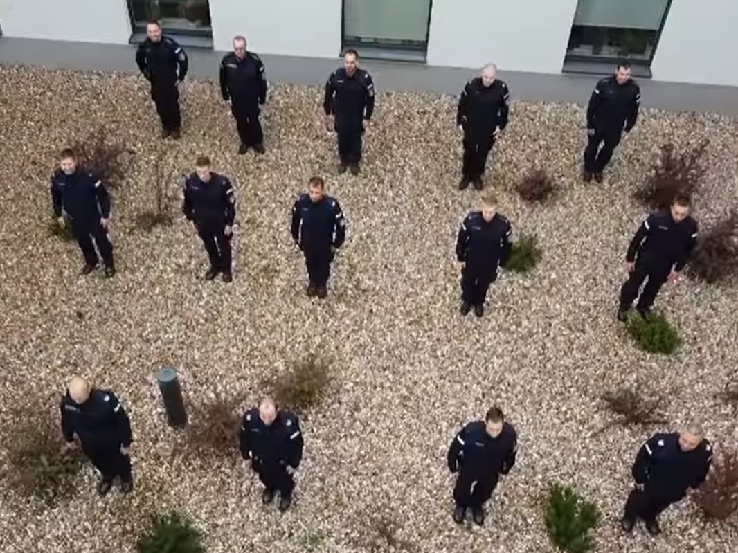 policjanci kalisz robią pajacyki dla jagódki - Komenda Miejska Policji w Kaliszu