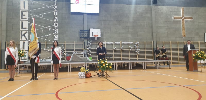 hala sportowa technikum św jóżefa kalisz marlena maląg - Marlena Maląg - Twitter