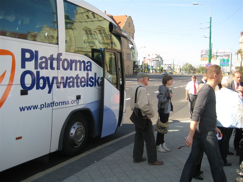 tuskobus platforma - Adam Michalkiewicz