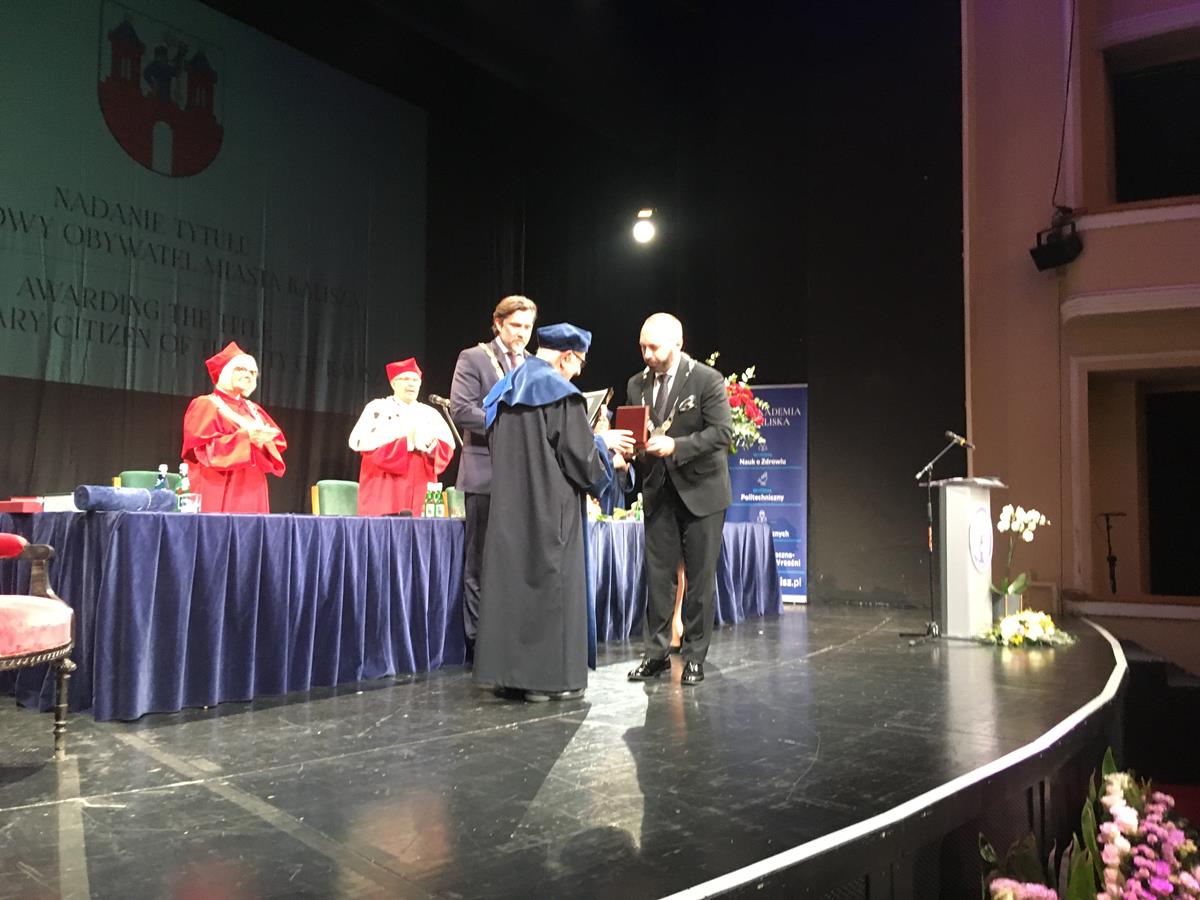 Theodor Meron - Danuta Synkiewicz - Radio Poznań