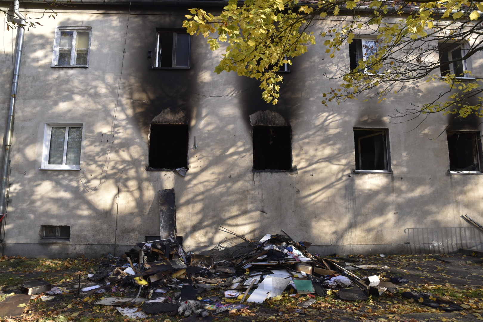pożar akacjowa poznań zmarła 8 latka  - Wojtek Wardejn