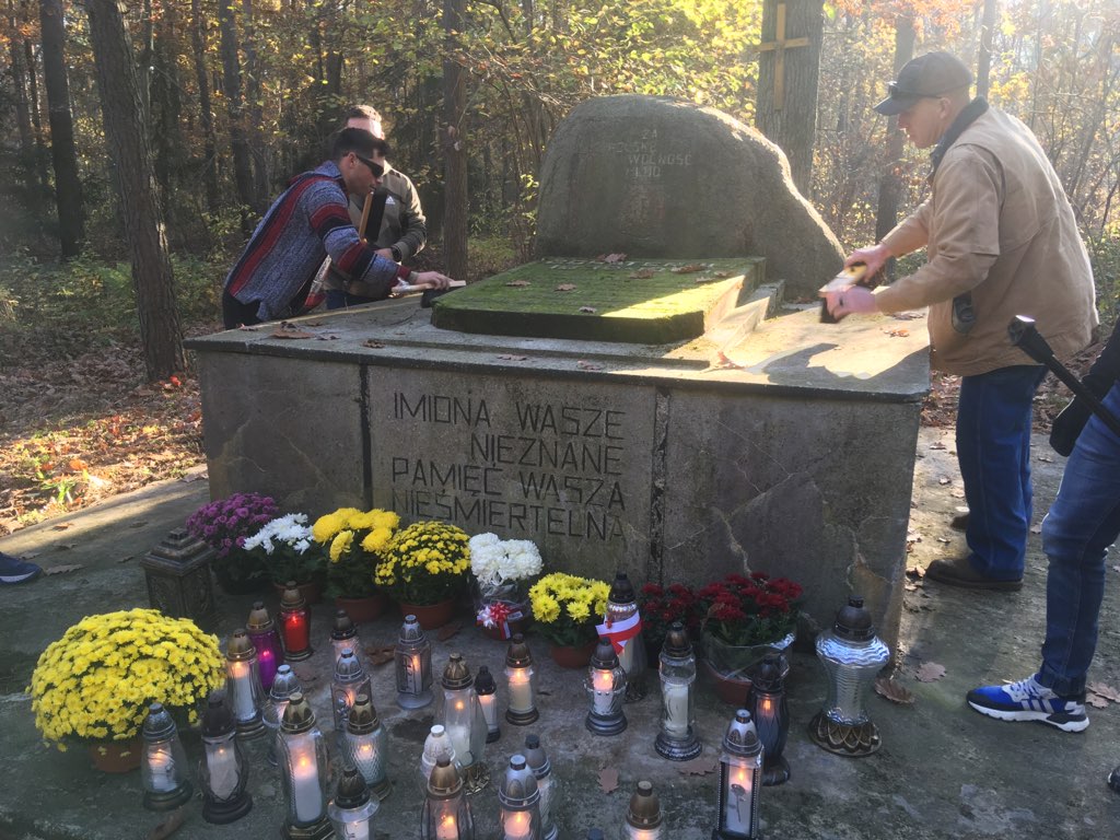 Amerykańscy żołnierze zajęli się miejscami męczeństwa Polaków - Rafał Muniak