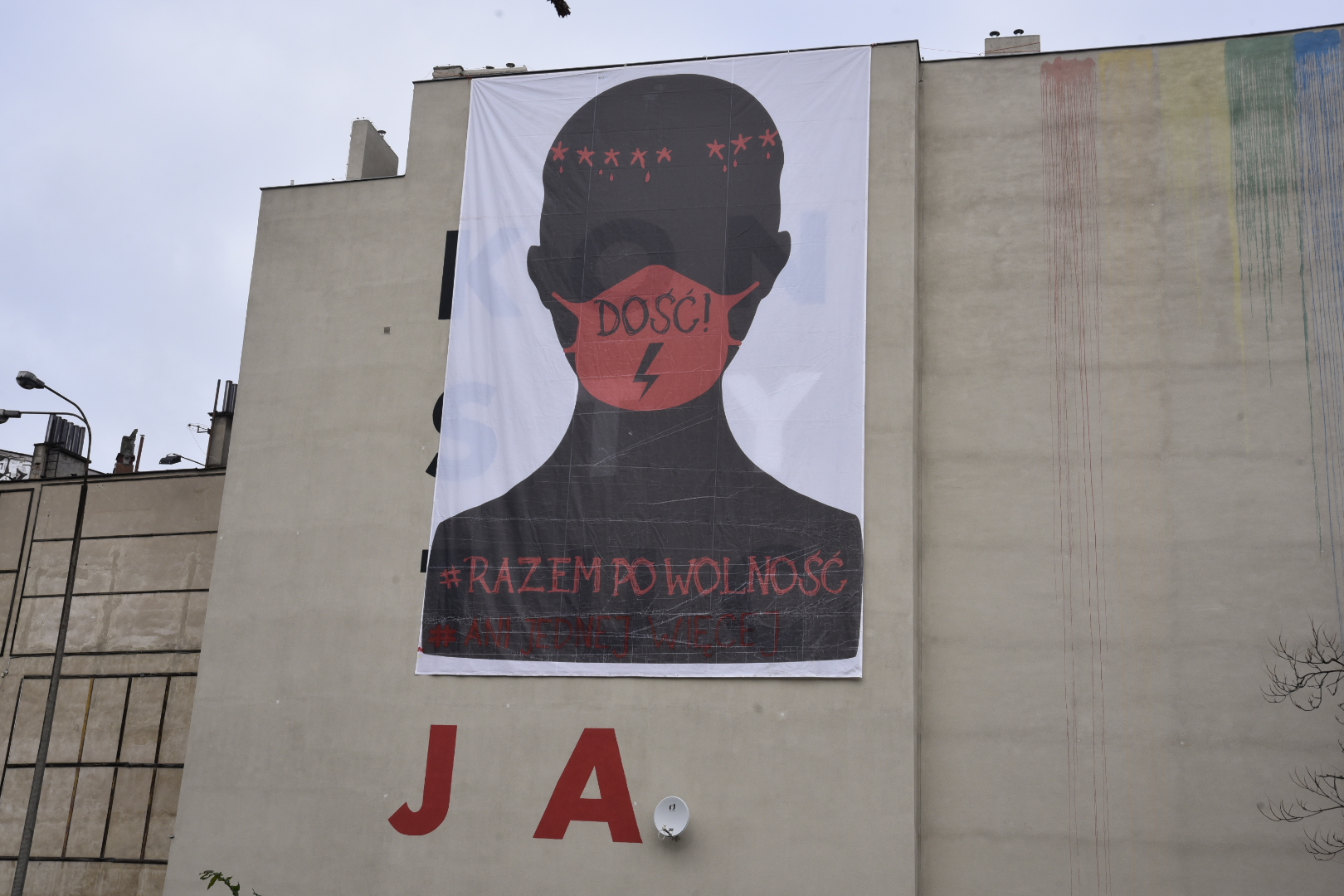 mural konstytucja zasłonięty aborcja - Wojtek Wardejn - Radio Poznań