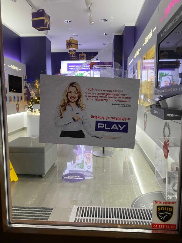 protest play kurdej szatan - Słuchacz