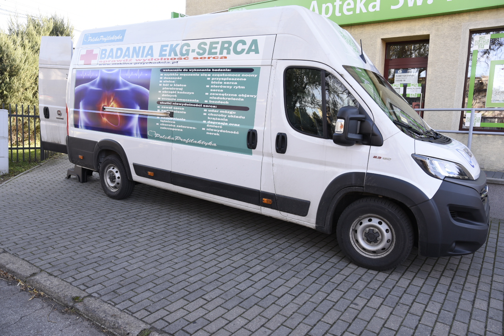 badanie serca kardiobus  - Wojtek Wardejn