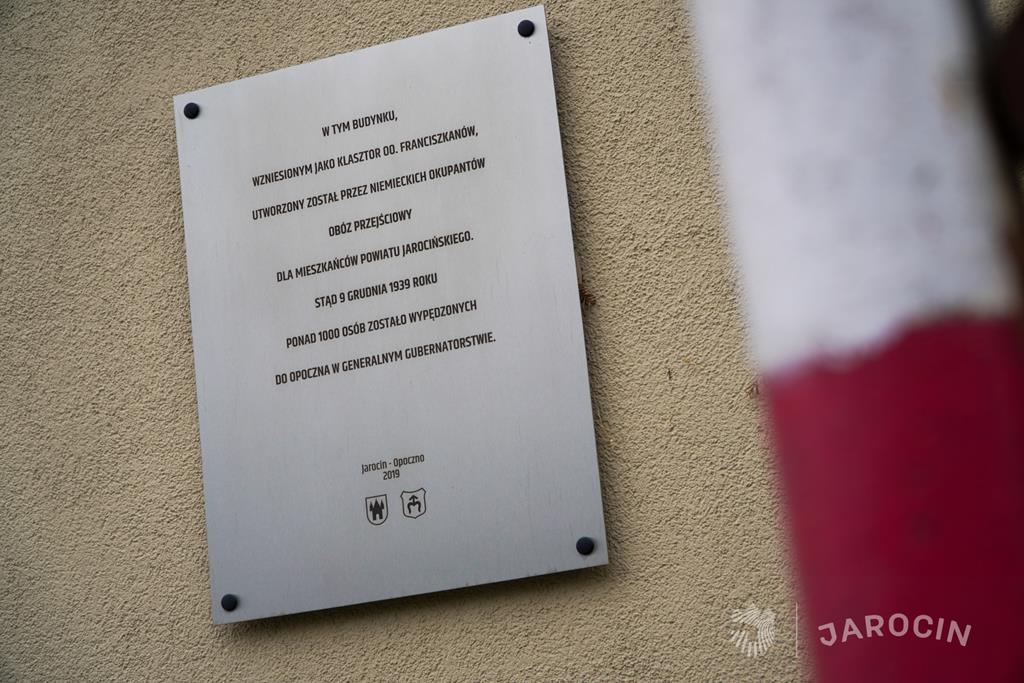 tablica upamiętniająca wypędzenia opoczno jarocin - UM Jarocin