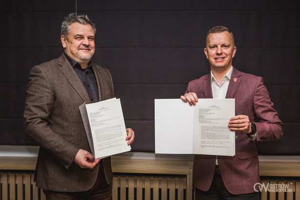 za parowozownią ostrów umowa - UM Ostrów Wlkp