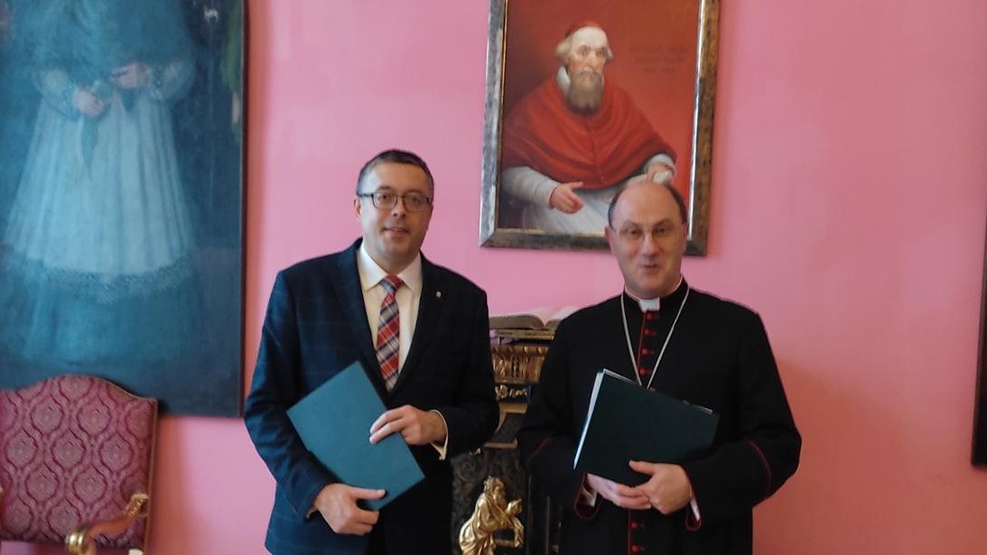 Termomodernizacja 6 budynków należących do Archidiecezji Poznańskiej - Narodowy Fundusz Ochrony Środowiska i Gospodarki Wodnej