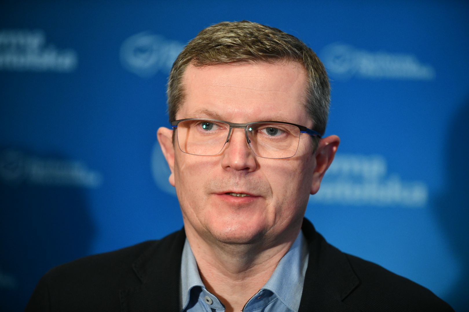 Marcin Bosacki senator - Wojtek Wardejn