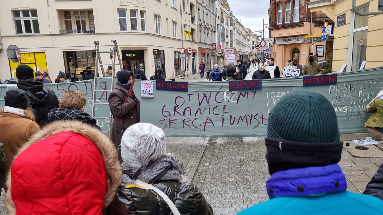 protest w sprawie budowy muru Białoruś - Magdalena Konieczna - Radio Poznań