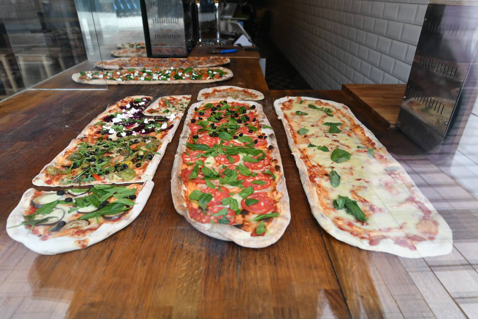 pizza pizzeria - Wojtek Wardejn