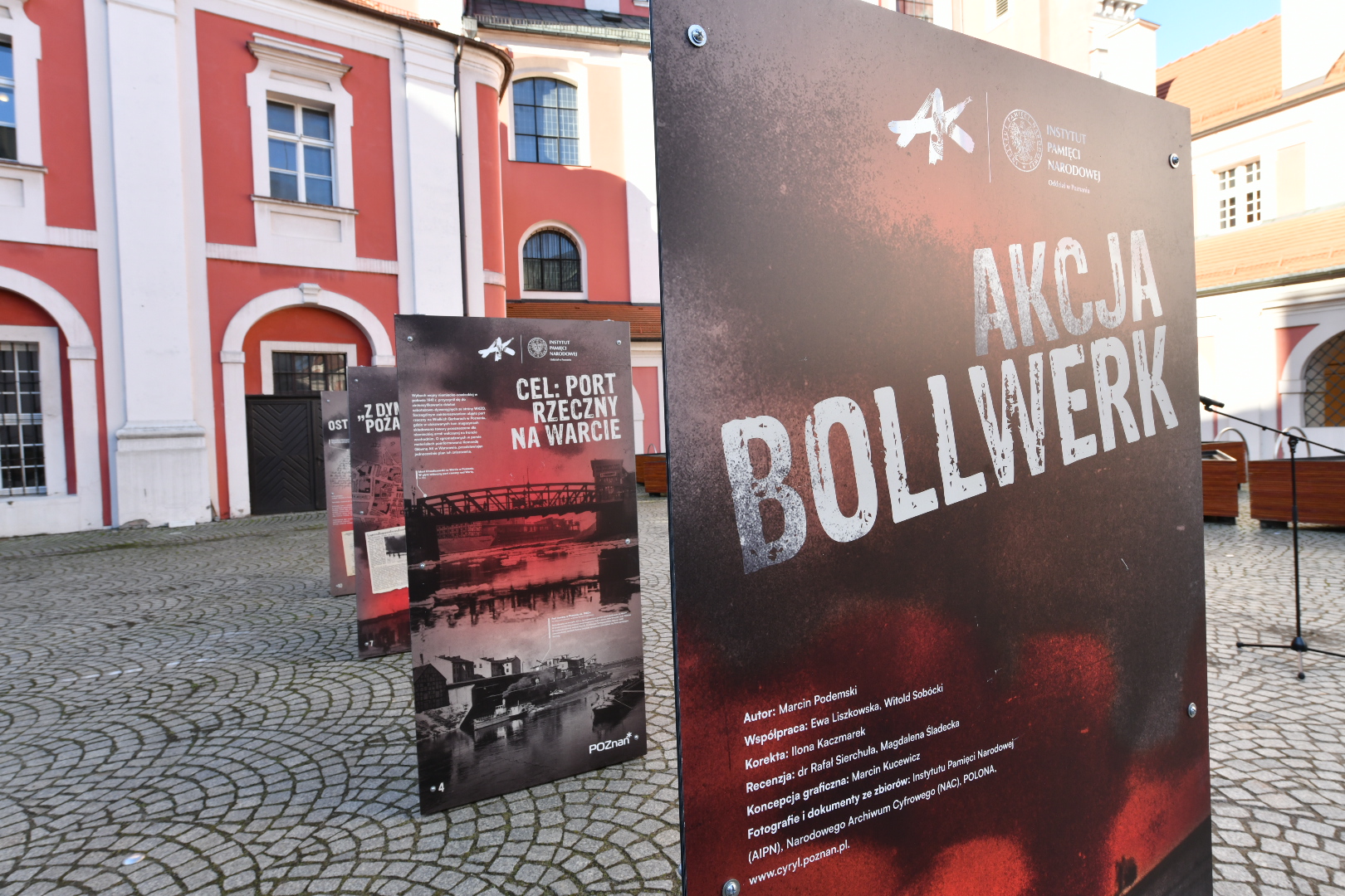 akcja bollwerk poznań wystawa - Wojtek Wardejn