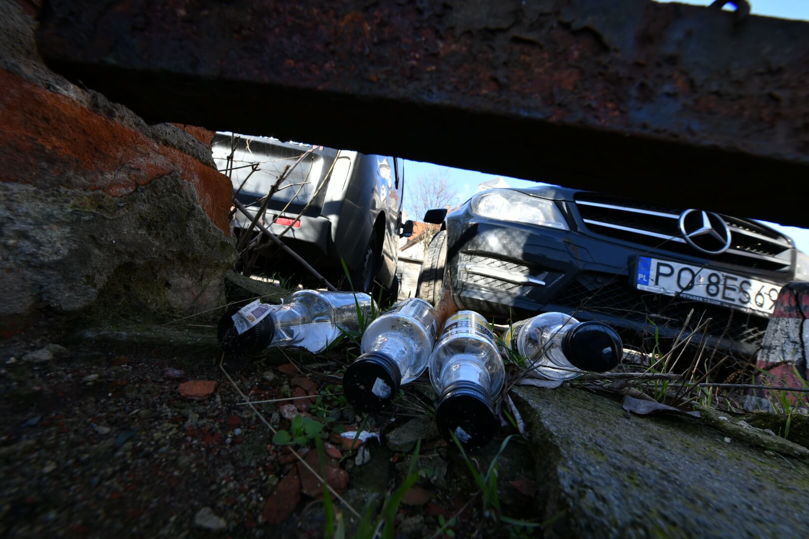 alkohol centrum śmieci - Wojtek Wardejn
