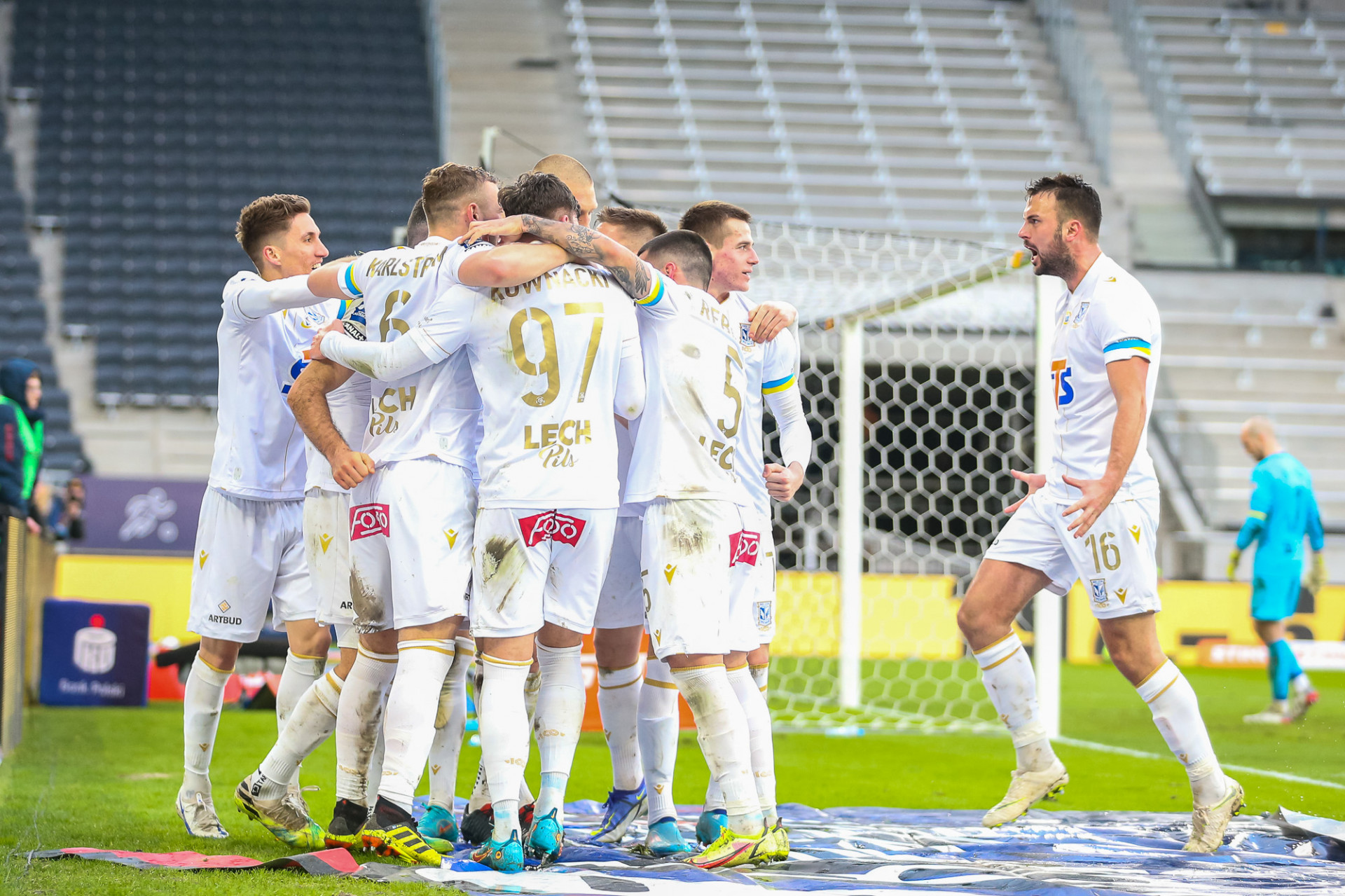 lech pogoń - Przemysław Szyszka  - Lech Poznań