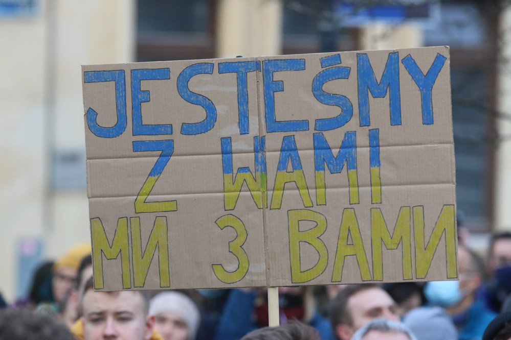 protest przeciwko rosyjskiej agresji plac wolności - Leon Bielewicz 