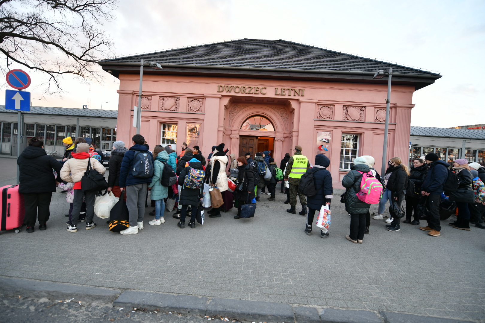 uchodźcy ukraina w poznaniu pociąg autobus dworzec - Wojtek Wardejn - Radio Poznań