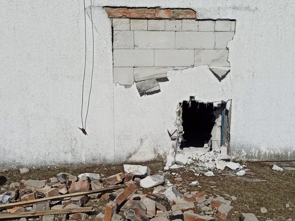 złodziej wykuł dziurę w ścianie międzychód - KPP Międzychód