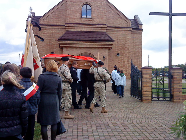 Pogrzeb żołnierza - Iwona Krzyżak