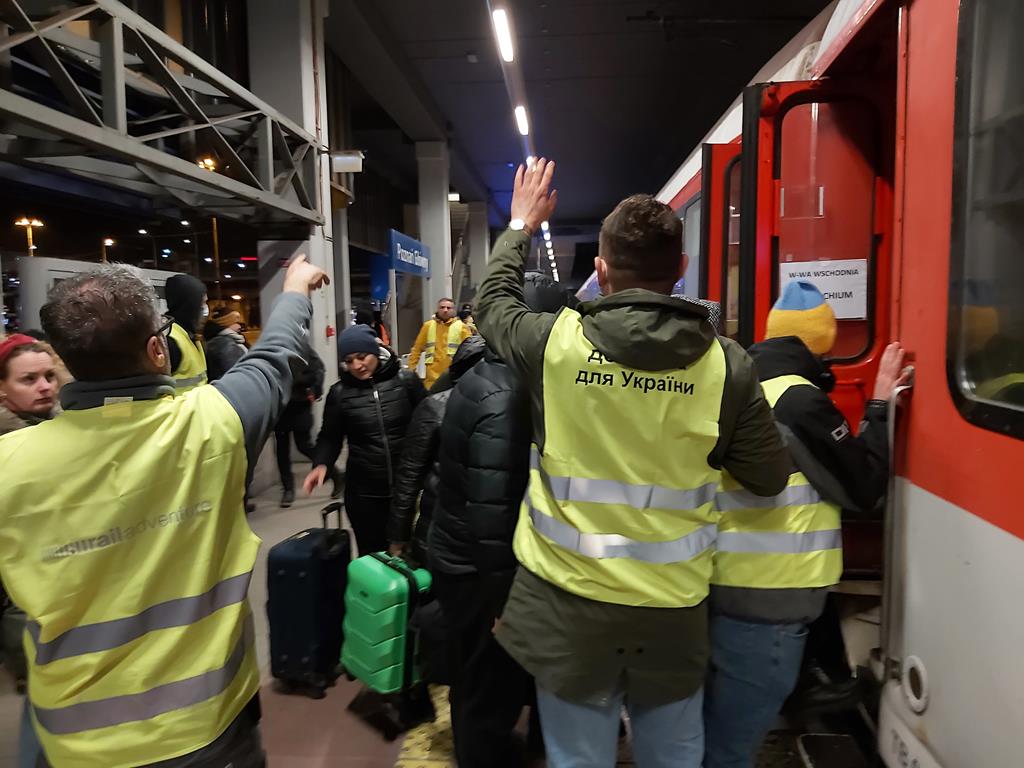 pociąg do monachium uchodźcy - Krzysztof Polasik