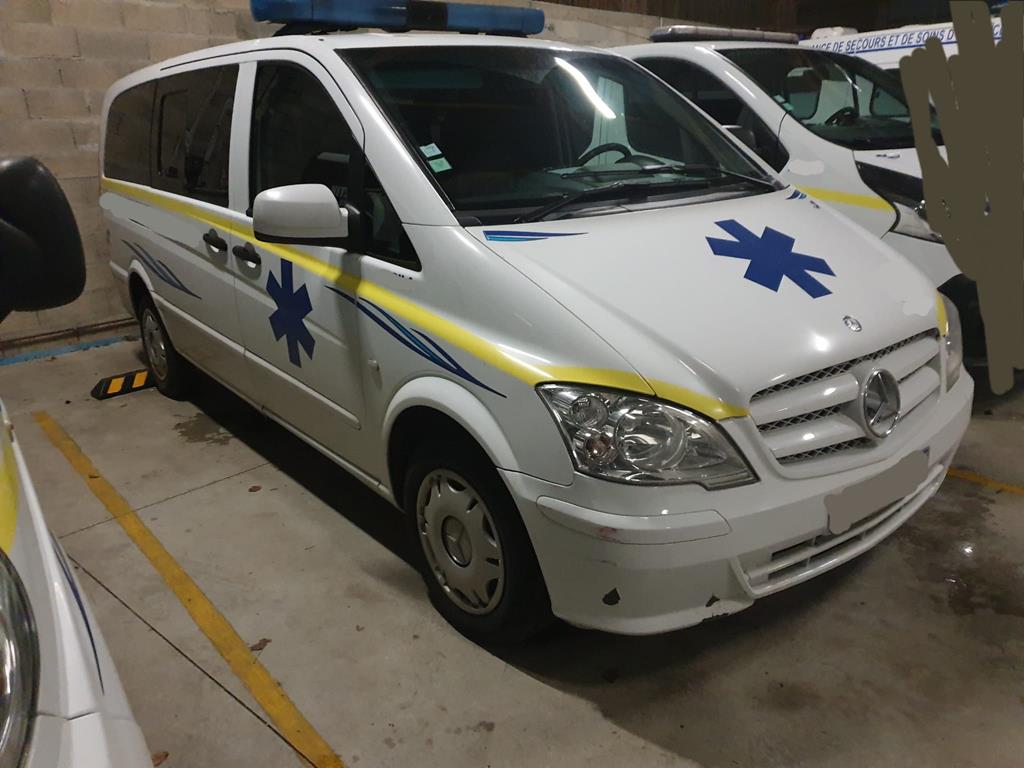 Poznański przedsiębiorca dostarczy karetki pogotowia walczącej Ukrainie - Łukasz Szulc