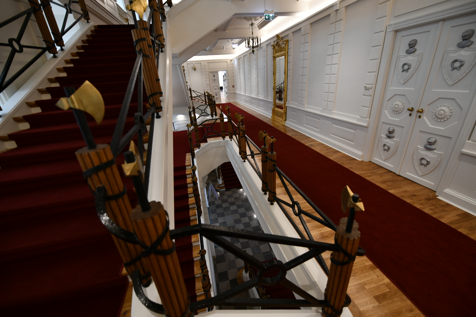 remont biblioteka raczyńskich - Wojtek Wardejn - Radio Poznań