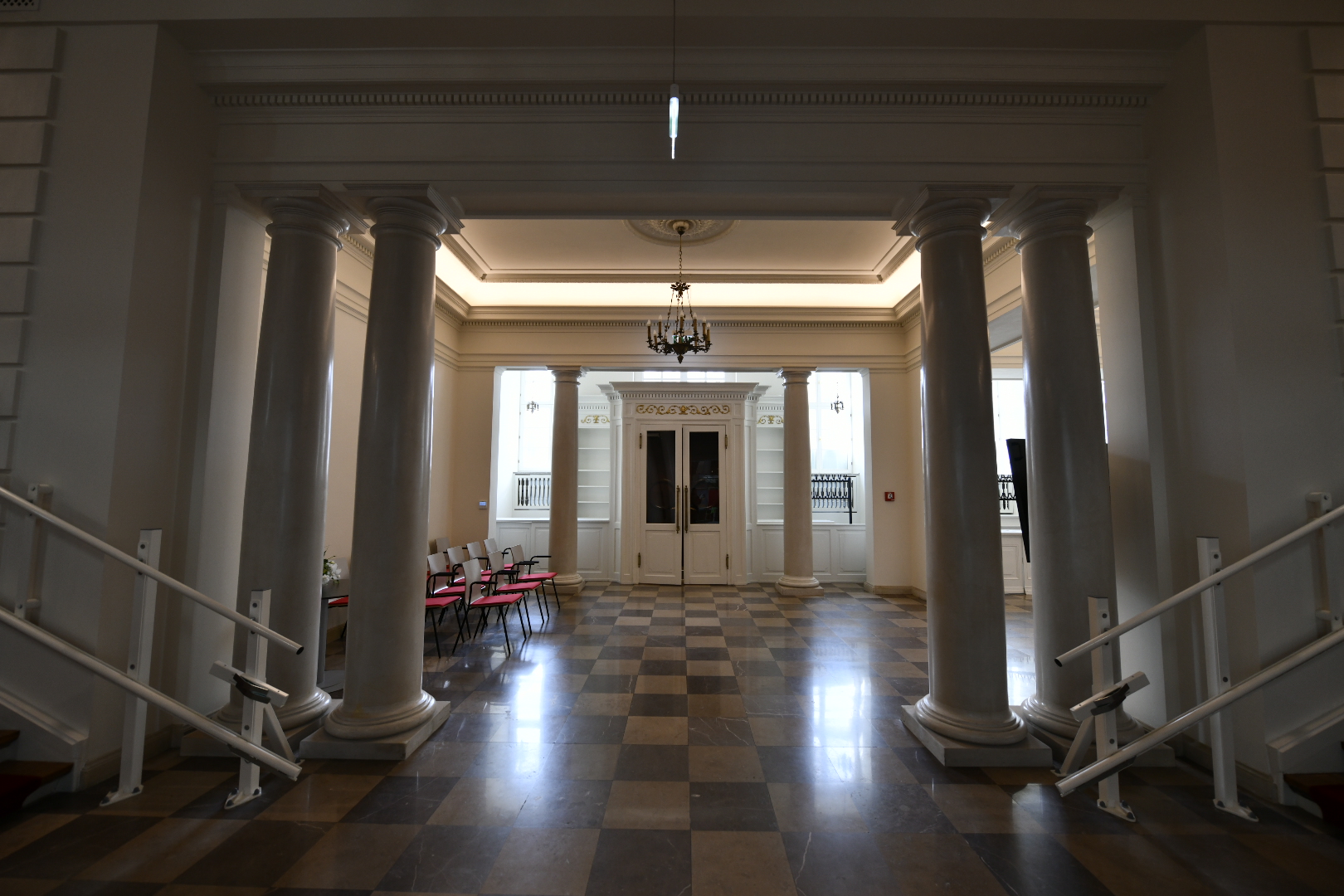 remont biblioteka raczyńskich - Wojtek Wardejn - Radio Poznań