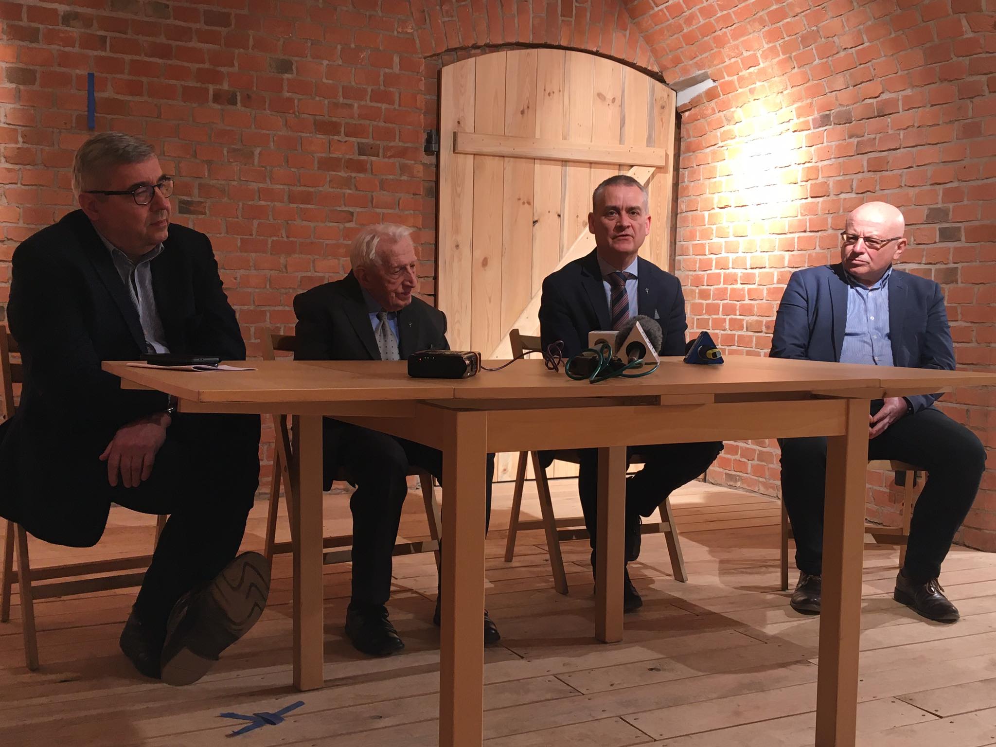 Miesiąc Pamięci Narodowej rodzina hoffów - Jacek Butlewski