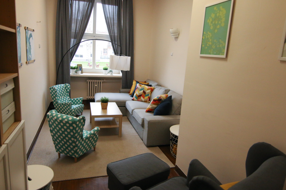 centrum wsparcia dla uchodźców pamiątkowa - Leon Bielewicz  - Radio Poznań