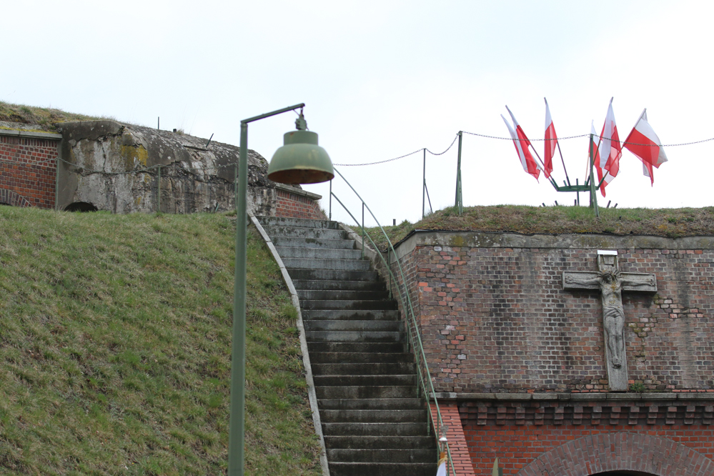 Obchody Miesiąca Pamięci Narodowej Uroczystości w Forcie VII - Leon Bielewicz  - Radio Poznań