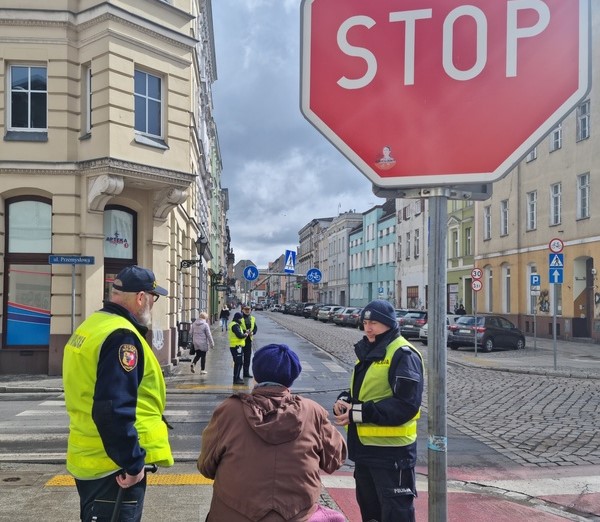 akcja policja leszno rowerzystka leszno  - KMP Leszno