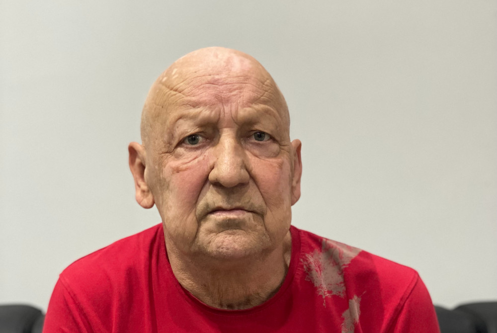 Naczelnik OSP w Trzemesznie Tomasz Schillak nowotwór - onkozbiorka.pl