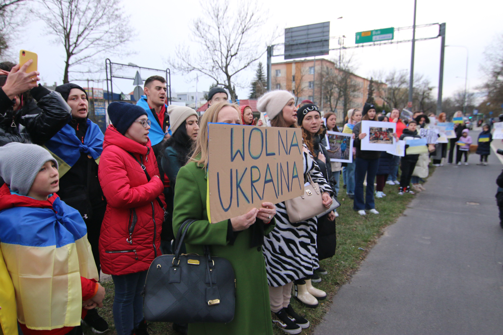 manifestacja przed rosyjskim konsulatem - Leon Bielewicz  - Radio Poznań