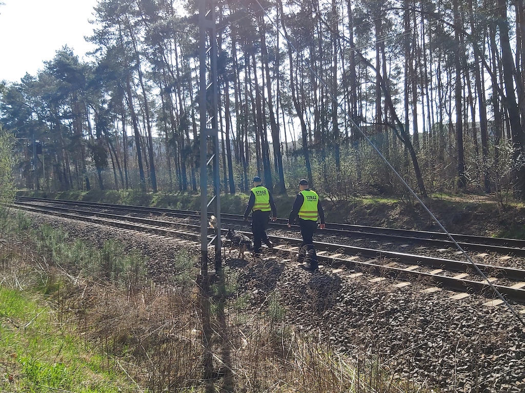 batorego przejście nielegalne przejscie tory kolejowe - Krzysztof Polasik - Radio Poznań
