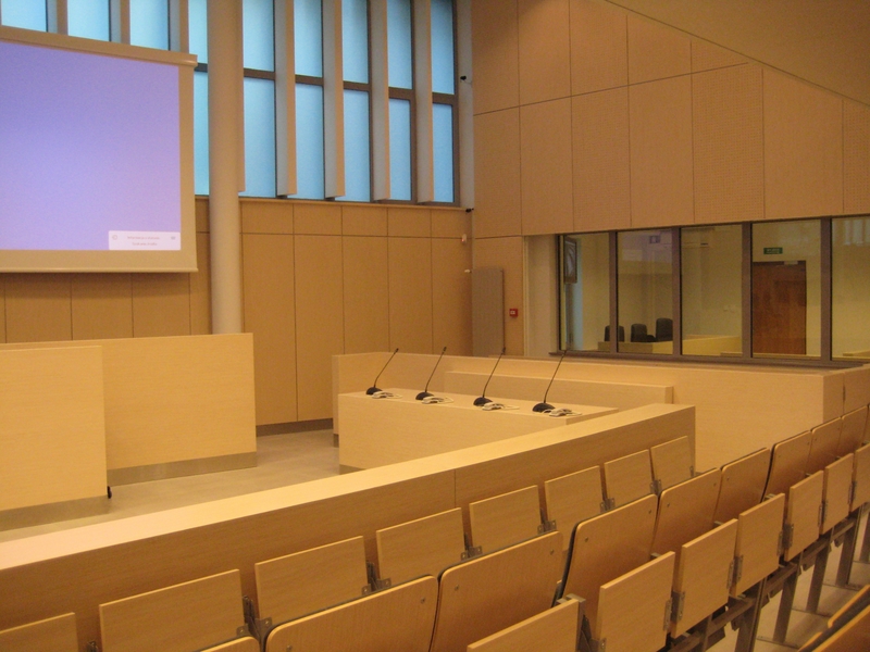 Sala sądowa nr 100 - Magda Konieczna