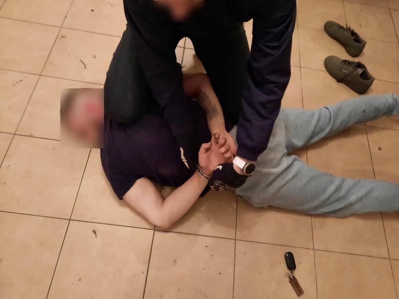 kradli luksusowe samochody leszno - KMP Leszno