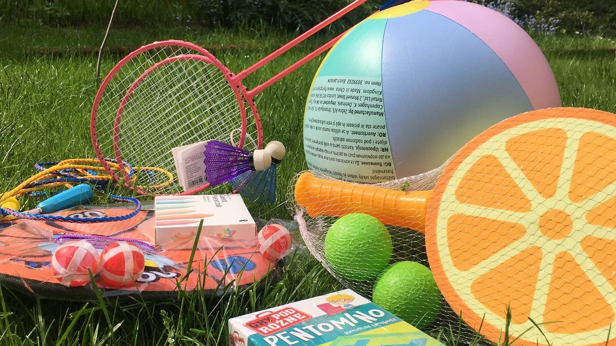 Plecaki pełne radości zbiórka zabawek - UMP