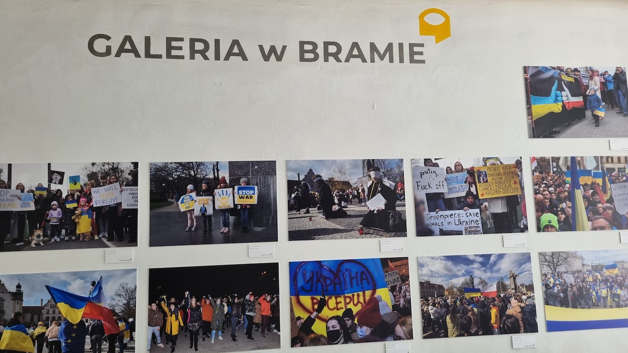 galeria w bramie wystawa ukraina uchodźcy - Magdalena Konieczna - Radio Poznań