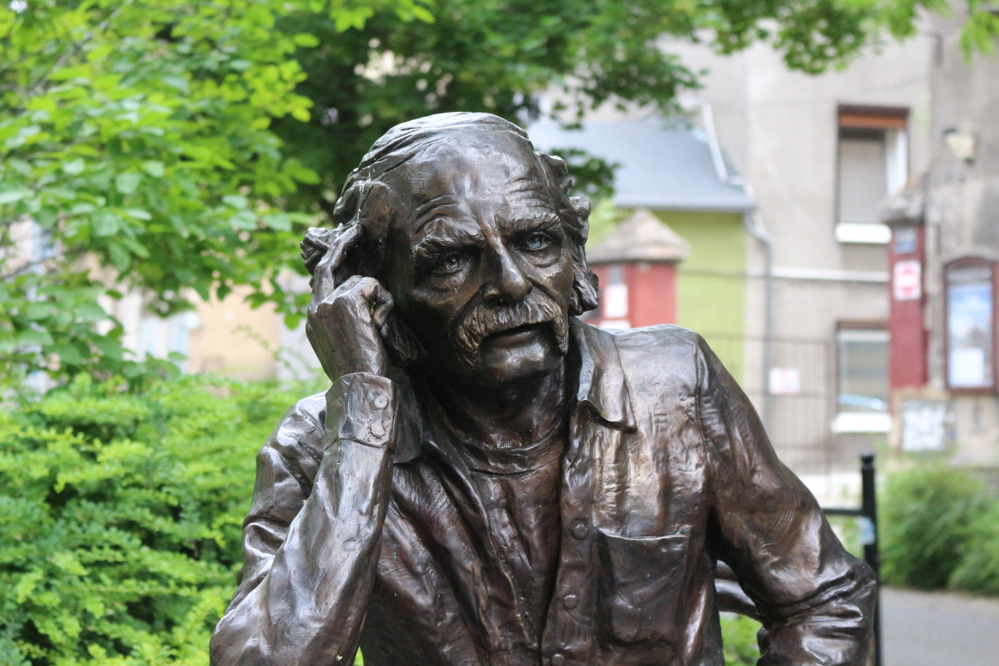 smoleń pomnik poznań - Leon Bielewicz