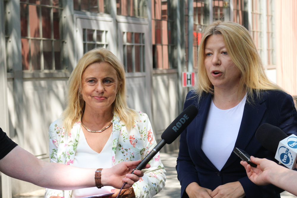 Lewica chce darmowych wakacyjnych przejazdów PKP i PKS dla dzieci i młodzieży - Leon Bielewicz 