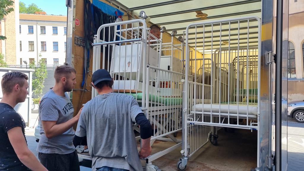 Redemptoris Missio łóżka dla szpitala w afryce - Magdalena Konieczna 