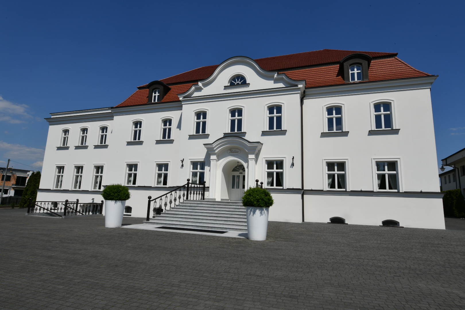 hotel adler swarzędz - Wojtek Wardejn - Radio Poznań