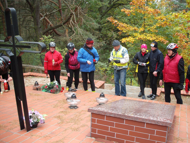 Chodzież, na Wzgórzach Morzewskich dnia 7 listopada 1939 roku rozstrzelano 41 mieszkańców Ziemi Chodzieskiej/fot. Jan Balcerzak