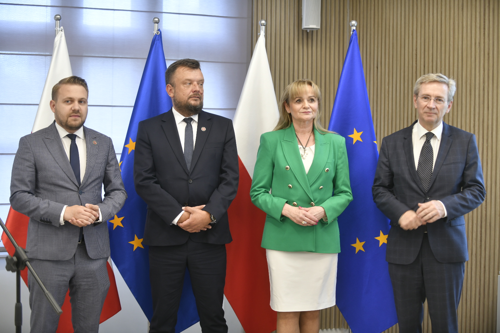 Wydział Zwalczania Przestępczości Środowiskowej - Wojtek Wardejn - Radio Poznań