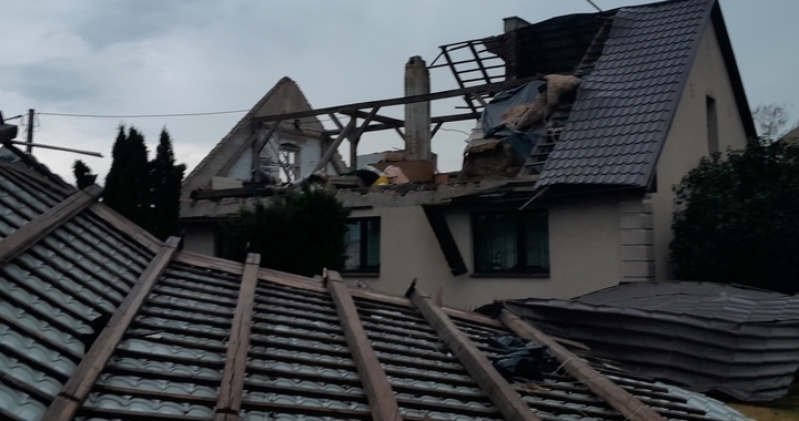 ZBIÓRKA odbudowa domu sołtys kruszki - Szczytny Cel