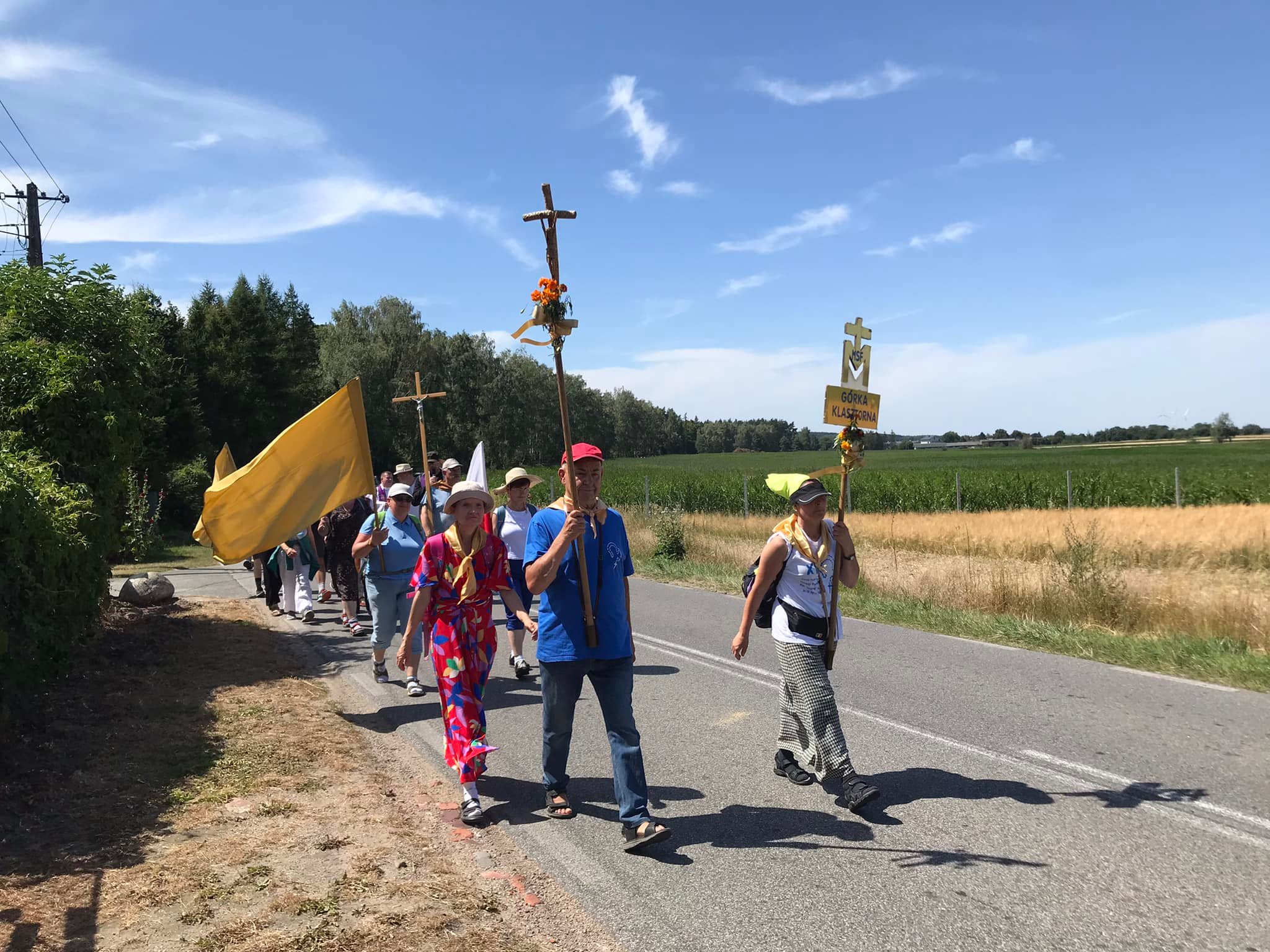 pielgrzymka z górki klasztornej na jasną górę - FB: GRUPA ZŁOTA Górka Klasztorna