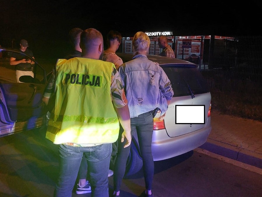 Niebezpieczny dla dzieci mężczyzna zatrzymany w Kępnie akcja nielat - KPP Kępno