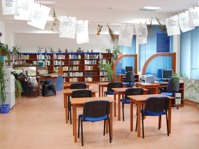 Biblioteka w Swarzędzu - Biblioteka w Swarzędzu