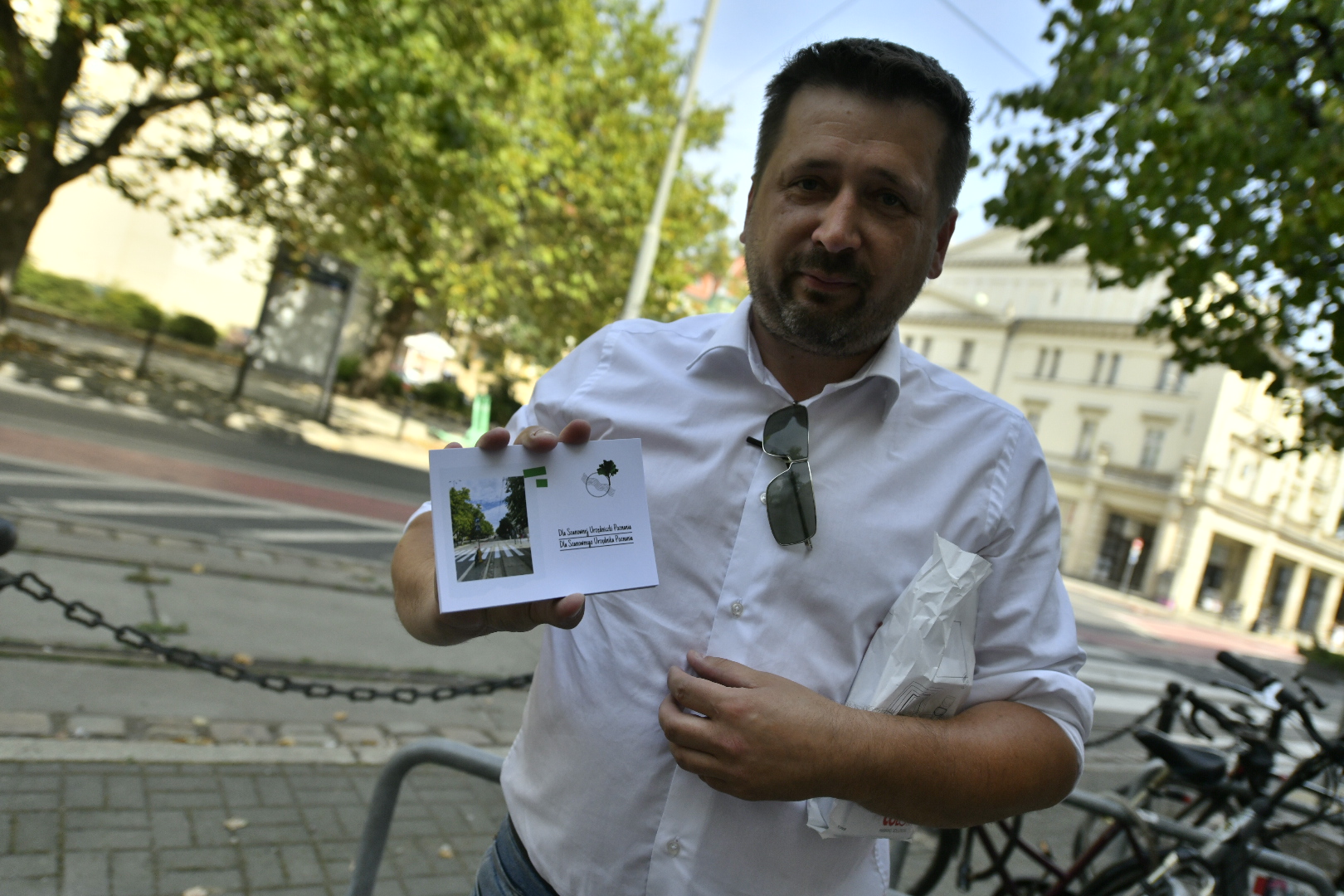 marcin staniewski pocztówka dla urzędników drzewa 27 grudnia leszczyny tureckie - Wojtek Wardejn - Radio Poznań