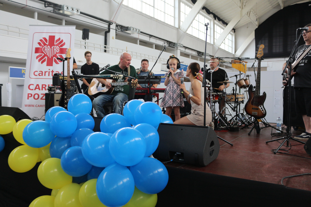 Zespół Taraka oraz słynna Amelka. Koncert na targach w Dzień Niepodległości Ukrainy - Leon Bielewicz  - Radio Poznań